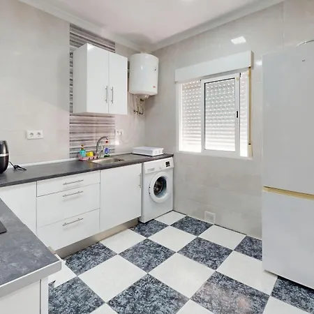 Martinez Campos - Playa La Caleta Appartement *